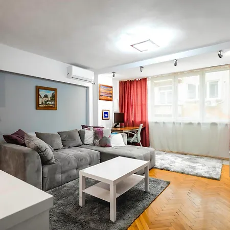 Bright & 1bd Flat - Dedicated Work Space By Flat Mаnager